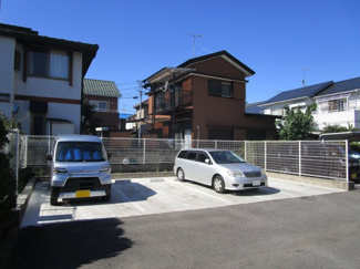 【駐車場】