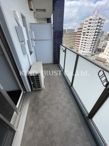 LaSante　梅田北（旧オリーブコート）のバルコニー|暖かな日差しのふりそそぐバルコニー