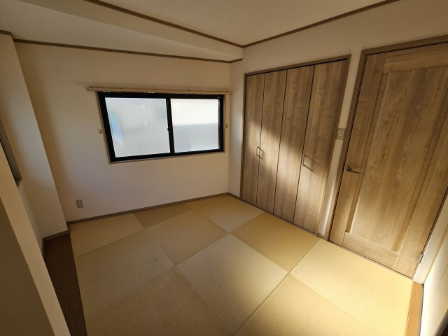 篠原中町戸建の居間・リビング
