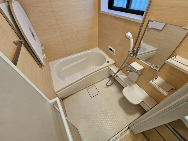 篠原中町戸建の浴室