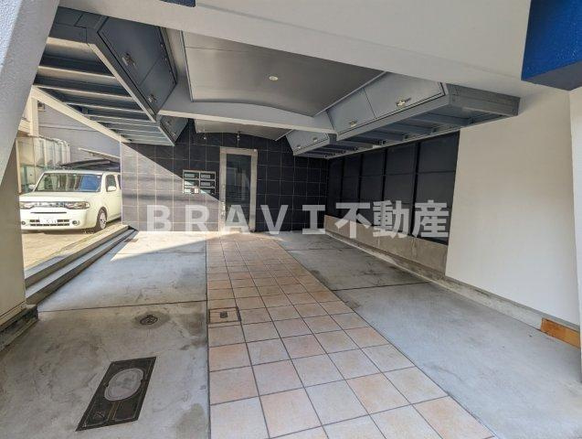 MISSION CITY 森ノ宮 BRAVI不動産のエントランス