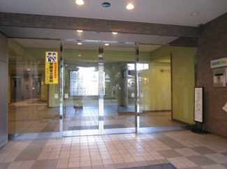 【エントランス】