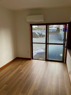 【洋室】 | 貸家２戸一