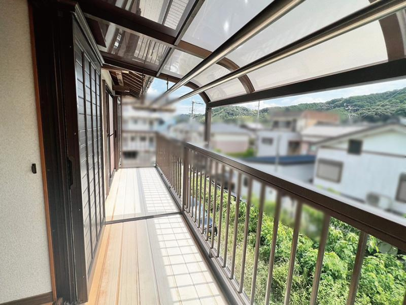 吾川郡いの町枝川　中古住宅のバルコニー