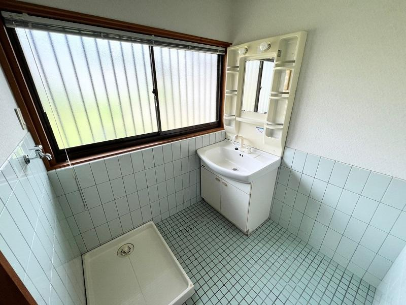 吾川郡いの町枝川　中古住宅の独立洗面台