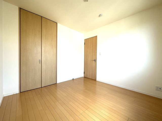 プロヌーブ川内の居間・リビング