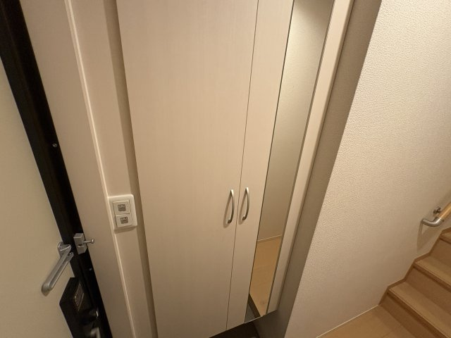 サニーＤハウス芝町の玄関