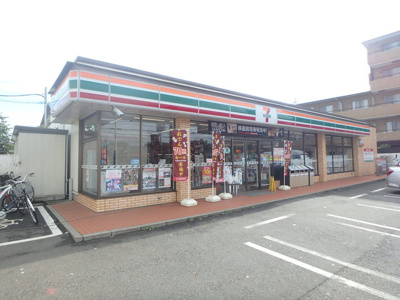 セブンイレブン新小平駅前店まで130ｍ