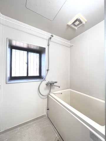 サンヒルズBの浴室