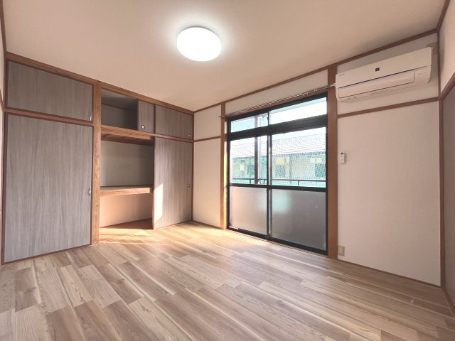 サンヒルズBの居間・リビング