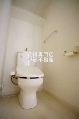 ペル・マアトのトイレ|温水洗浄暖房便座