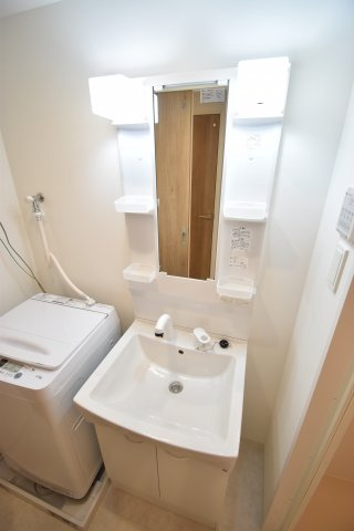 K-フロント今宮Ⅰ番館の独立洗面台
