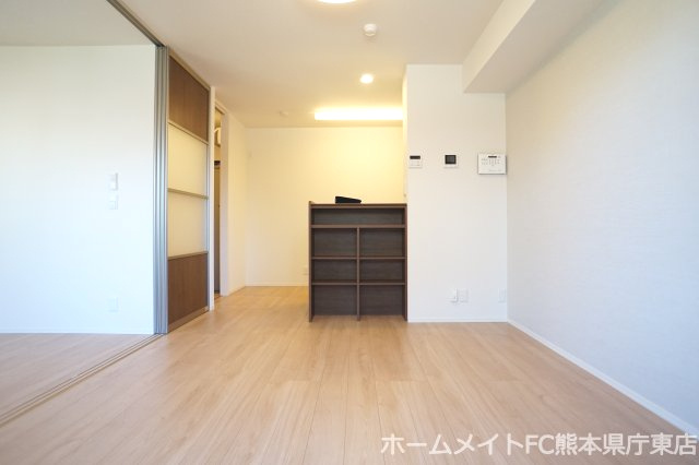 熊本市中央区出水６丁目のアパートの洋室