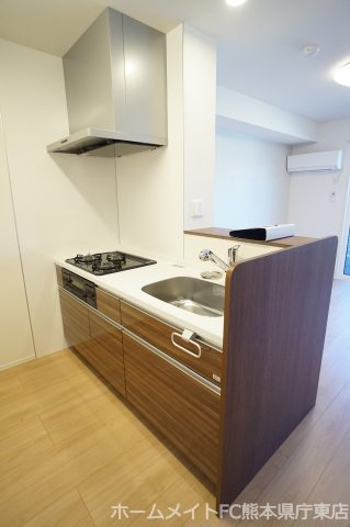 熊本市中央区出水６丁目のアパートのキッチン