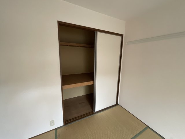 【収納】 | ボナール北六甲 | 押入です