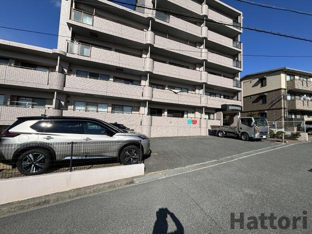 スプリングヒルズⅢの駐車場