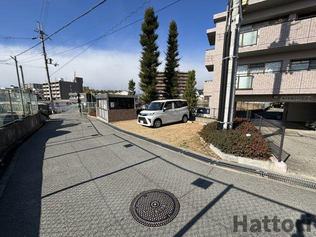 スプリングヒルズⅢの駐車場