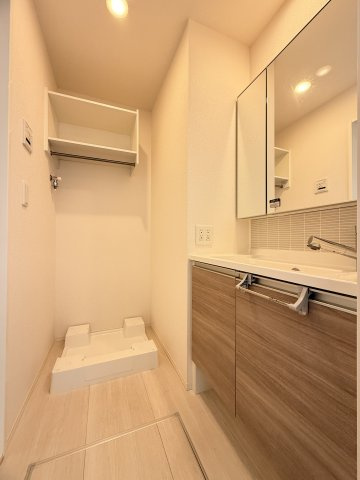 エスターテ西明石の洗面所