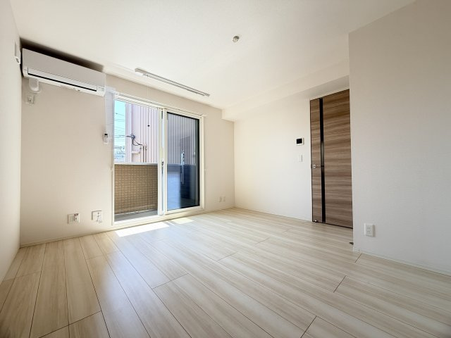 エスターテ西明石の居間・リビング