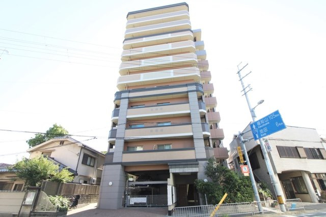 プレステージ豊中北桜塚フェリーチェの外観