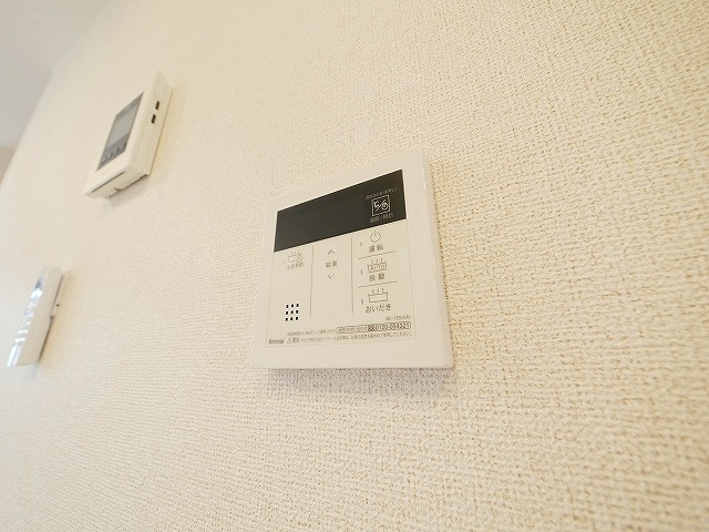 メゾンドカルム　Ⅰの設備|給湯リモコン付きです