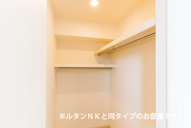 メゾンドカルム　Ⅰの収納|ちょっとした収納スペースも充実しています