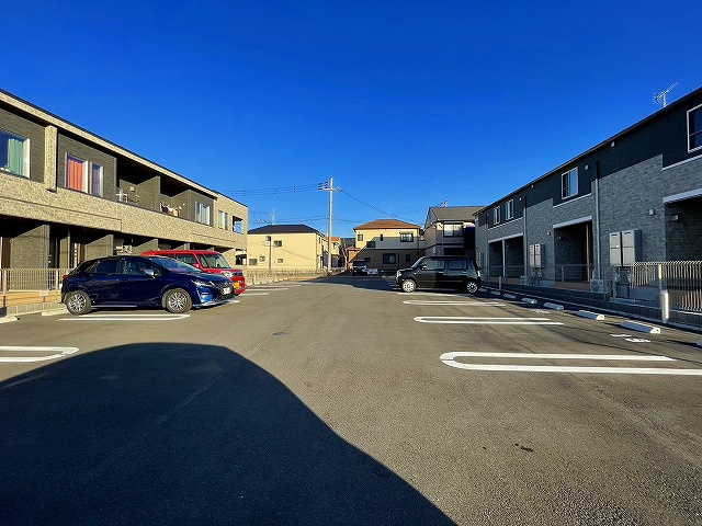 メゾンドカルム　Ⅱの駐車場|駐車スペースもあります