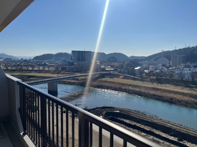 福井グランドハイツの展望|川側のお部屋なので、いつもこの眺望が見えます！自然との融和がきっと心を落ち着かせてくれますね。