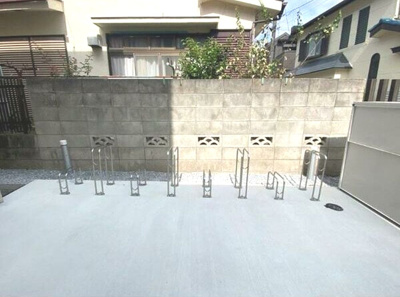 【駐車場】 | M.E maison　13147 | 敷地内に自転車置き場があります(^^)/