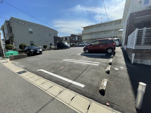 アネックス森岡の駐車場