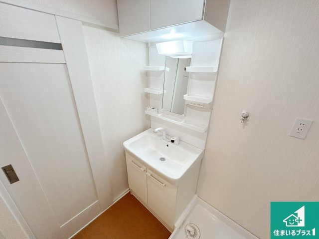 伊丹春日丘アーバンコンフォートＡ棟の洗面所|掃除のしやすい洗面台で毎日清潔！