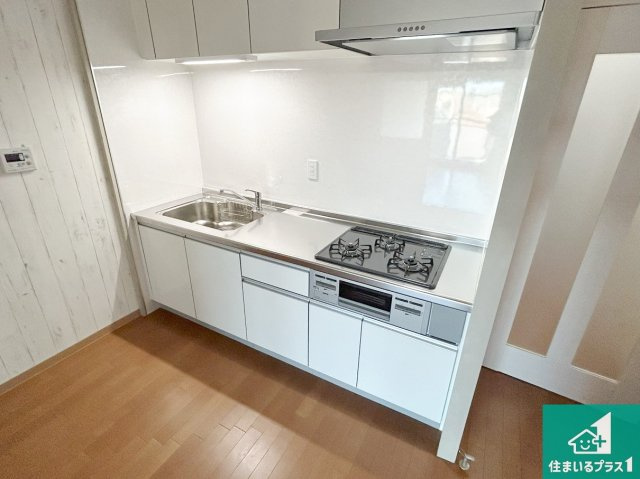 伊丹春日丘アーバンコンフォートＡ棟のキッチン|広くて使い勝手の良いキッチン！