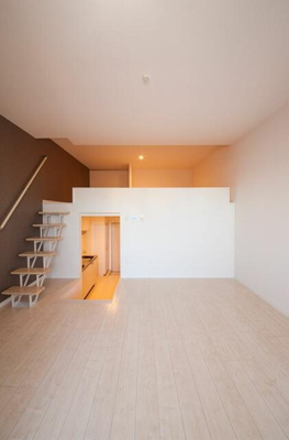 【洋室】 | Next　Premiuml | 別号室の写真になります。現況優先。