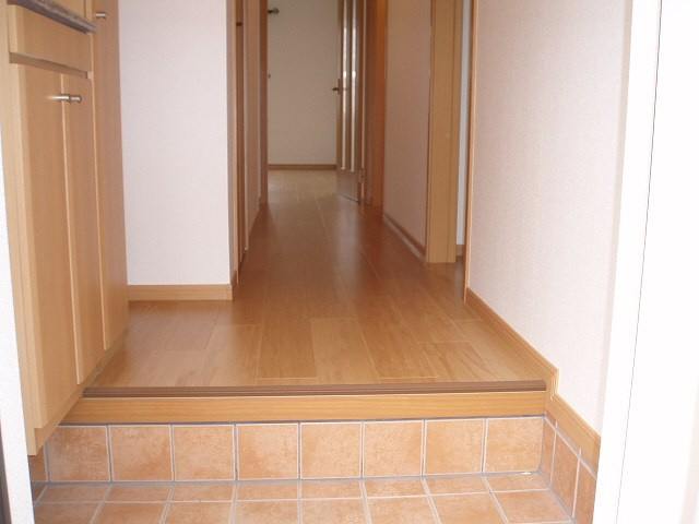 一宮市多加木５丁目のアパートの玄関|玄関