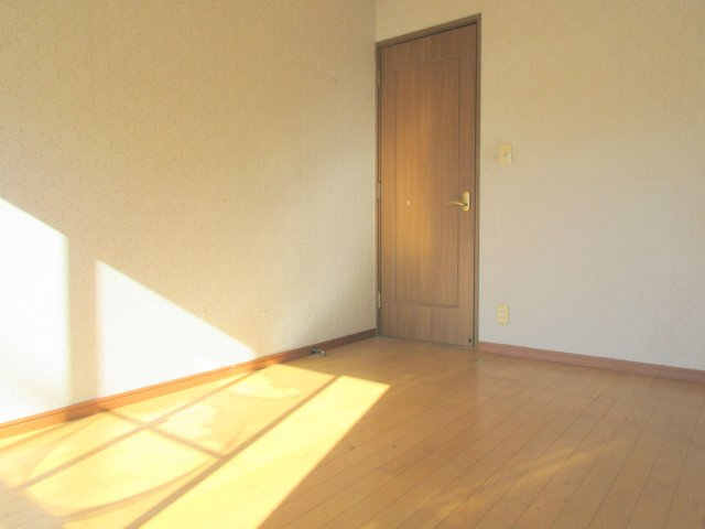 福生市熊川　中古戸建の洋室|約6帖