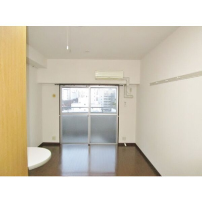 【居間・リビング】 | レーベント大橋 | 別号室の写真になります。現況優先。