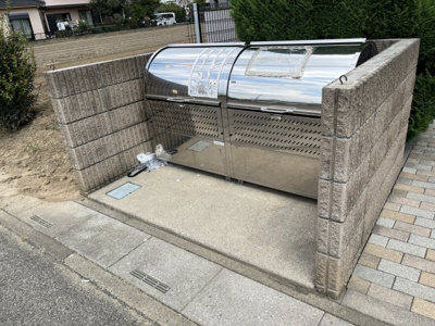 【その他共用部分】 | グランチェスタ | 敷地内ゴミ置き場あります