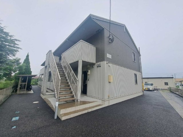 サニーウェルのエントランス|高崎、前橋のお部屋探しはエンドスケープまで！お客様の理想お聞かせ下さい♪