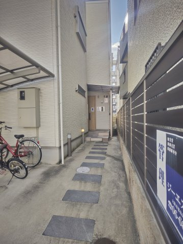 クリエオーレ忍ケ丘のエントランス|清潔なエントランスです