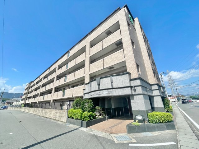 グローバル洛西口 3階の外観