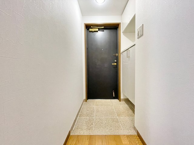 グローバル洛西口 3階の玄関