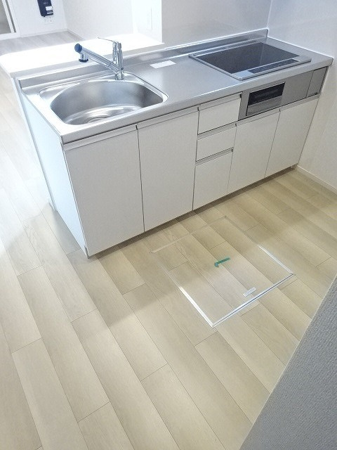 インスラトウガネDのキッチン