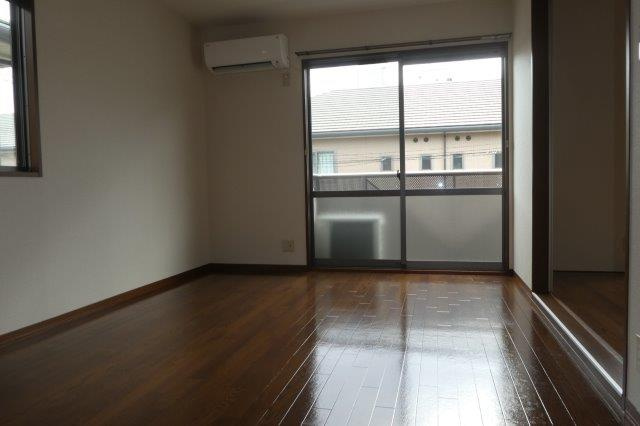 ペルレAの居間・リビング|洋室