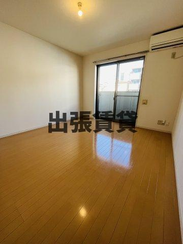 仲介手数料0円！クレフラスト大曽根北A棟の居間・リビング