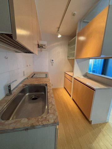 新神戸アパートメントのキッチン