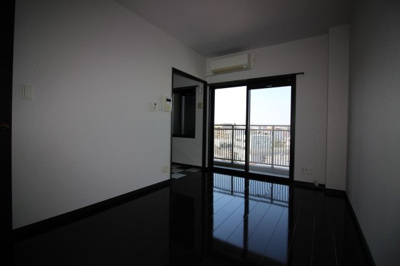 【内装】 | リライアンス井尻 | 別号室の写真になります。現況優先。