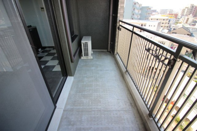 【バルコニー】 | リライアンス井尻 | 別号室の写真になります。現況優先。