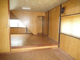 【居間・リビング】 | 上内膳事務所兼住居