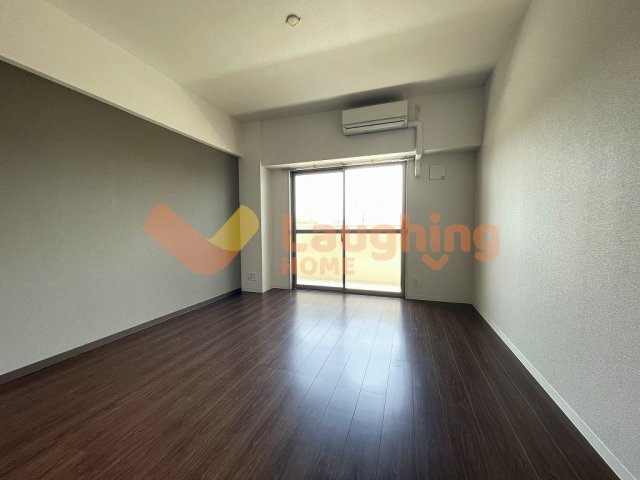 モントーレヒルズ東櫛原の寝室|開放的な寝室です