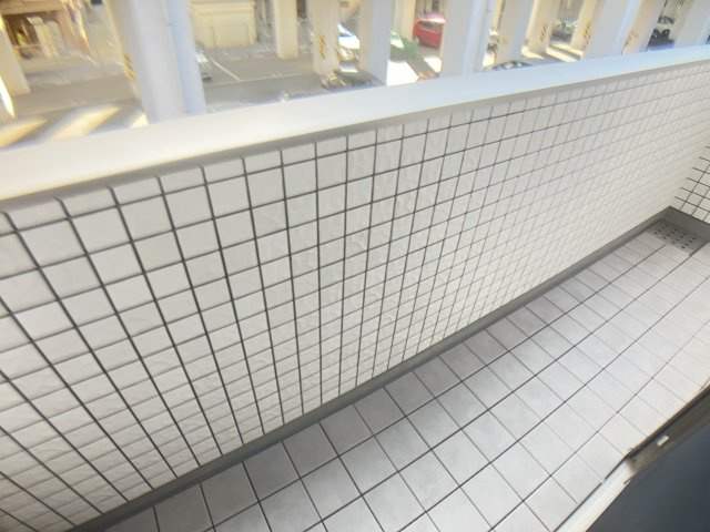 ハーベスト東市川のバルコニー